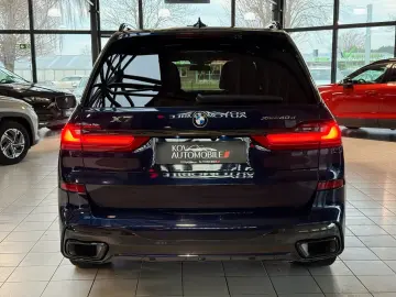 BMW X7 xDrive 40d M Sport Full Options