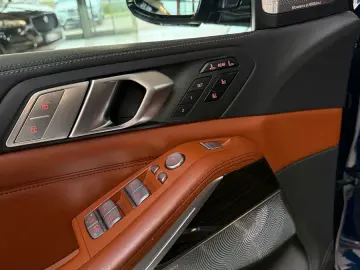 BMW X7 xDrive 40d M Sport Full Options