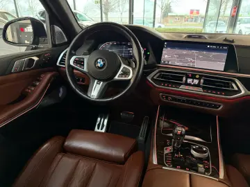 BMW X7 xDrive 40d M Sport Full Options