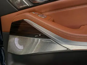 BMW X7 xDrive 40d M Sport Full Options