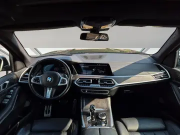 BMW X7 xDrive 40d M Sport Laser PanoSky DA Prof StHz