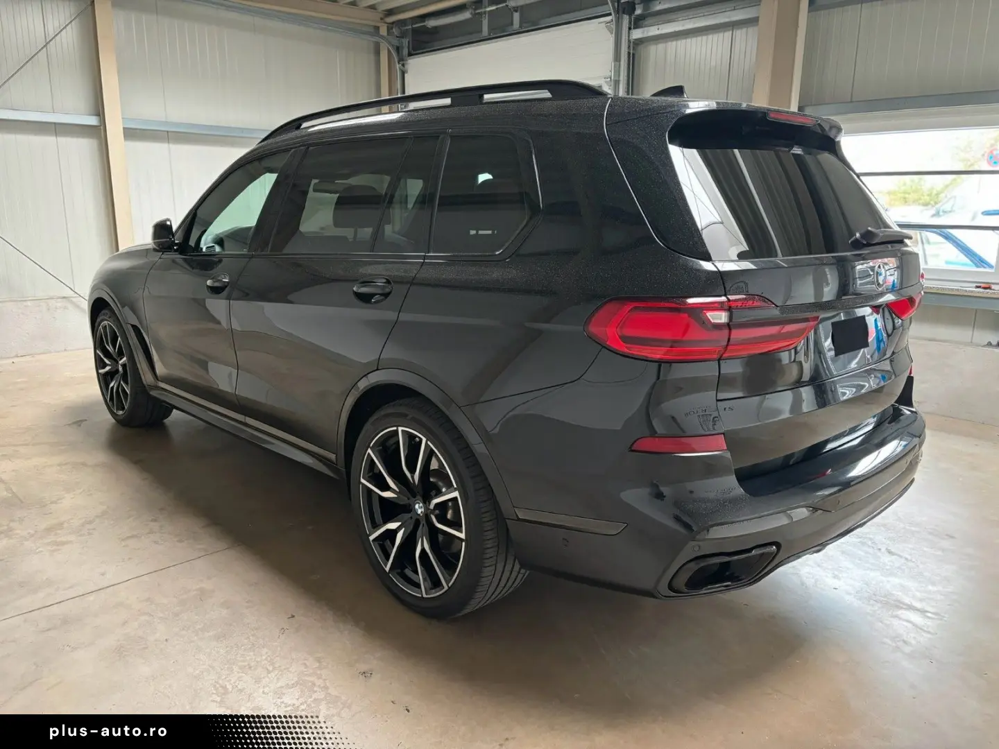 BMW X7 xDrive 40d M Sport Paket AHK RFK PANO MASSAGE