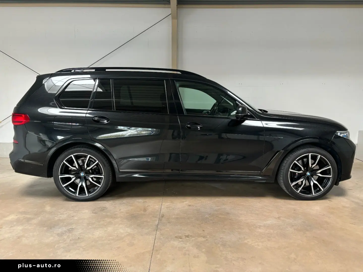 BMW X7 xDrive 40d M Sport Paket AHK RFK PANO MASSAGE