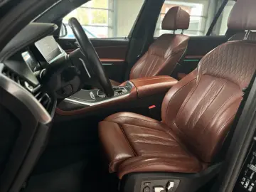 BMW X7 xDrive 40d M Sport Paket AHK RFK PANO MASSAGE