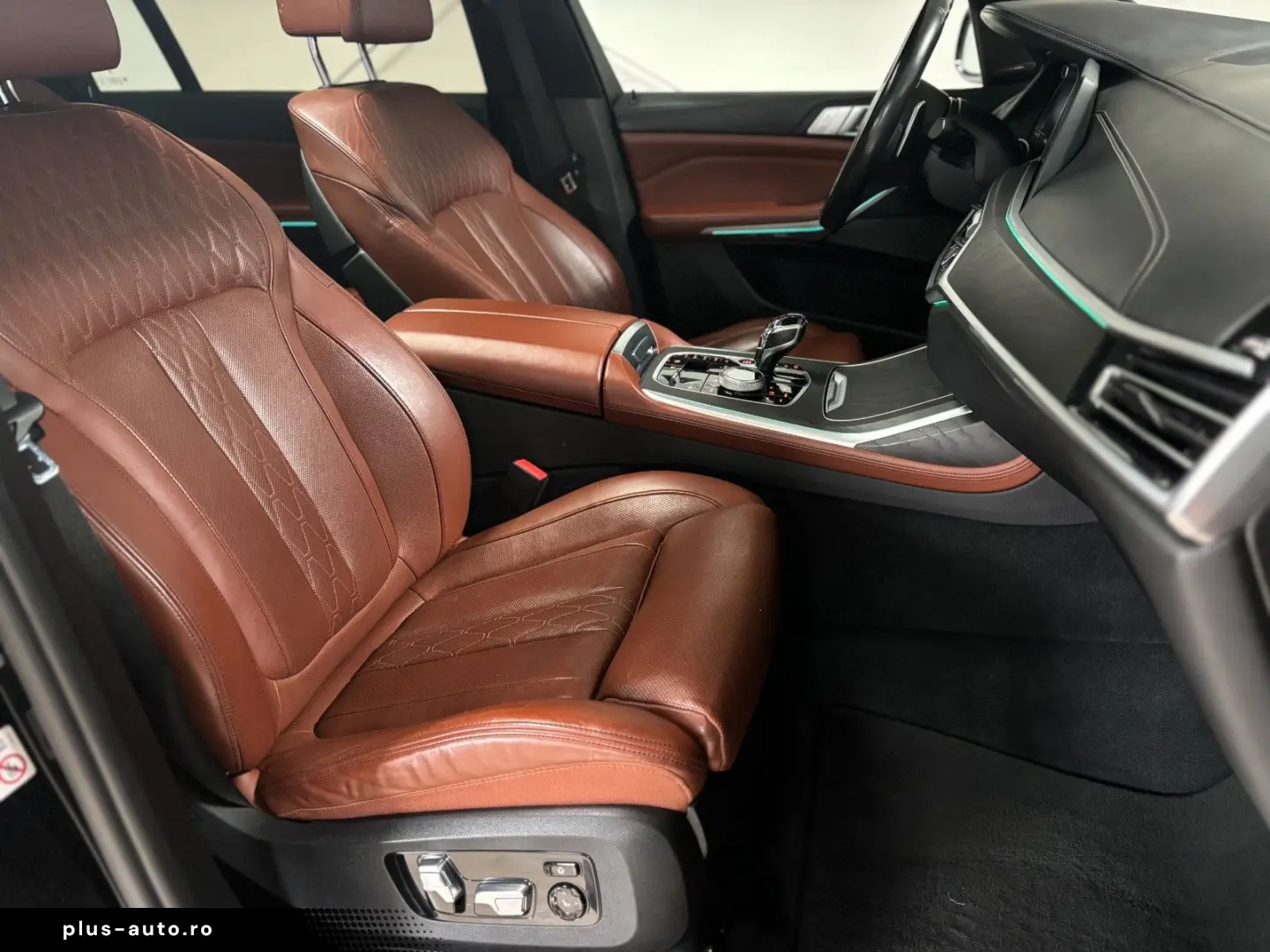 BMW X7 xDrive 40d M Sport Paket AHK RFK PANO MASSAGE