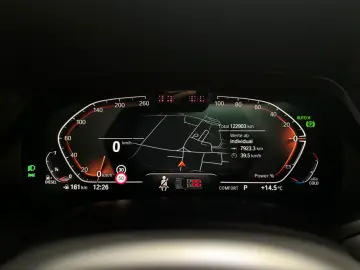 BMW X7 xDrive 40d M Sport Paket AHK RFK PANO MASSAGE