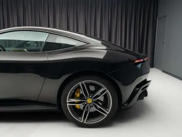 Ferrari Roma 3.9 T V8 DCT