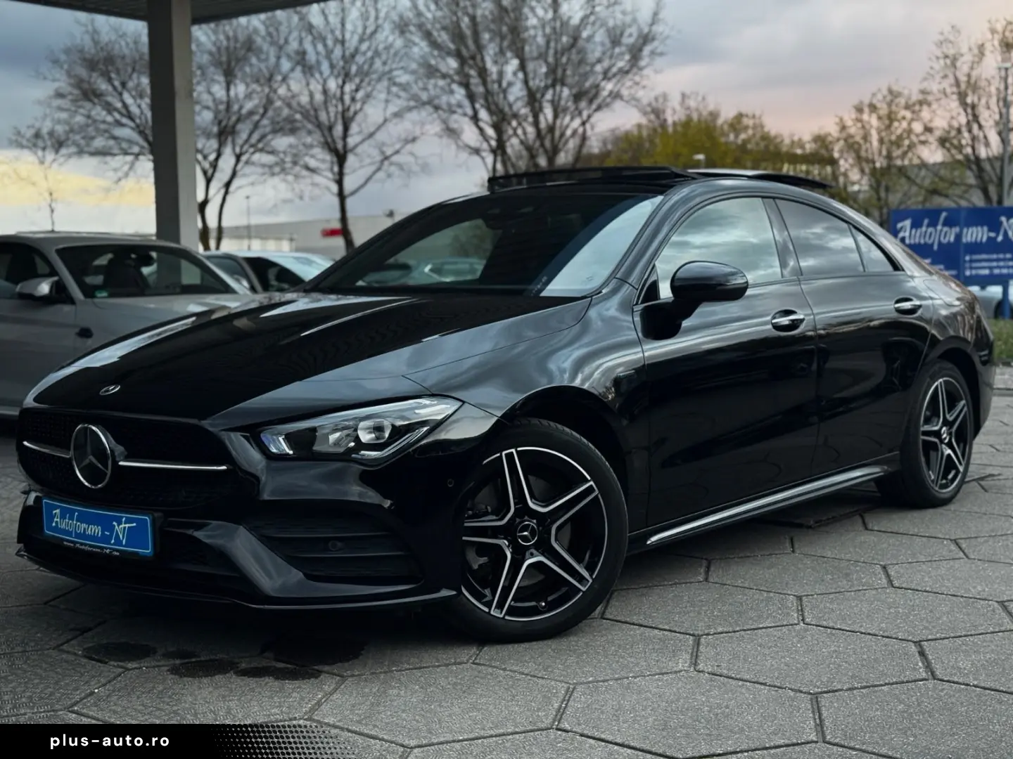 MERCEDES-BENZ CLA 250 e AMG EDITION PANO HUD DISTRONIC