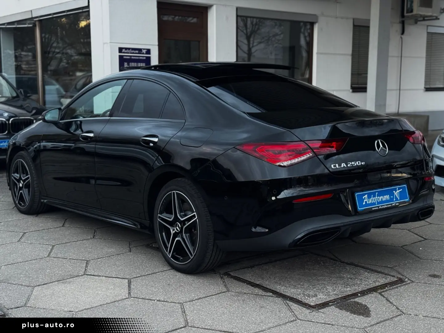 MERCEDES-BENZ CLA 250 e AMG EDITION PANO HUD DISTRONIC