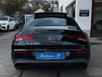MERCEDES-BENZ CLA 250 e AMG EDITION PANO HUD DISTRONIC