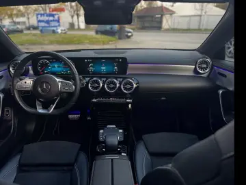 MERCEDES-BENZ CLA 250 e AMG EDITION PANO HUD DISTRONIC