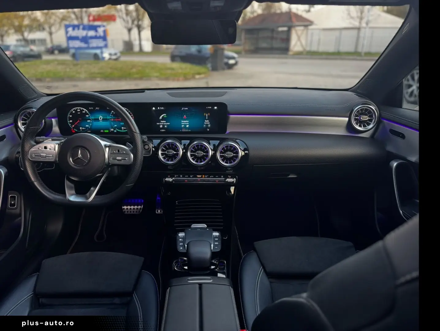 MERCEDES-BENZ CLA 250 e AMG EDITION PANO HUD DISTRONIC