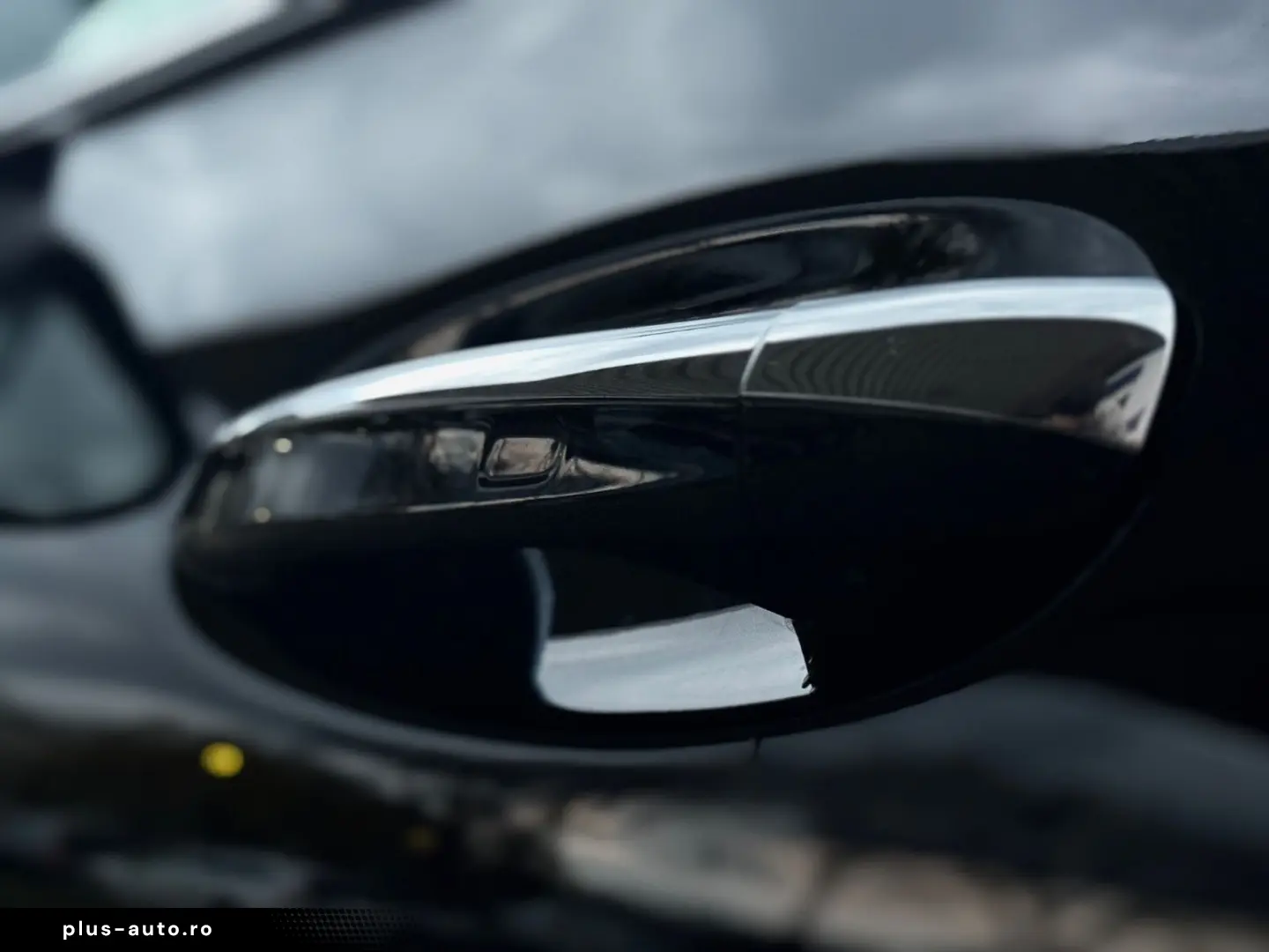 MERCEDES-BENZ CLA 250 e AMG EDITION PANO HUD DISTRONIC