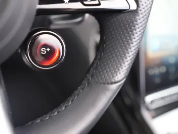 Mercedes-Benz SL 63 AMG 4Matic