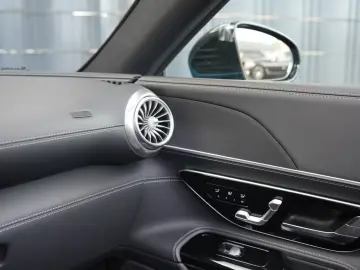 Mercedes-Benz SL 63 AMG 4Matic