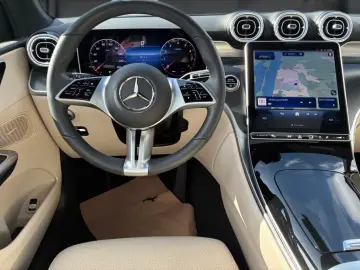 Mercedes-Benz GLC 200 4M Avantgarde Navi Pano AHK MBUX
