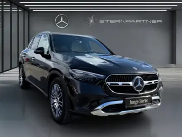 Mercedes-Benz GLC 200 4M Avantgarde Navi Pano AHK MBUX