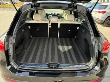 Mercedes-Benz GLC 200 4M Avantgarde Navi Pano AHK MBUX