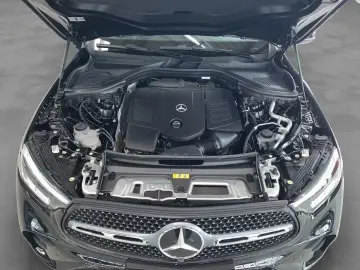 Mercedes-Benz GLC 200 4M AMG Line Advanced  AHK