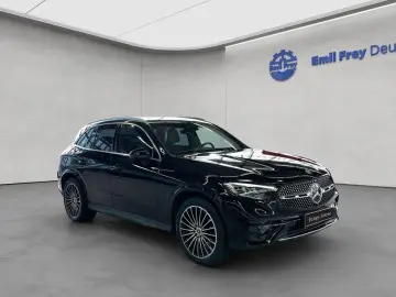 Mercedes-Benz GLC 200 4M AMG Line Advanced  AHK
