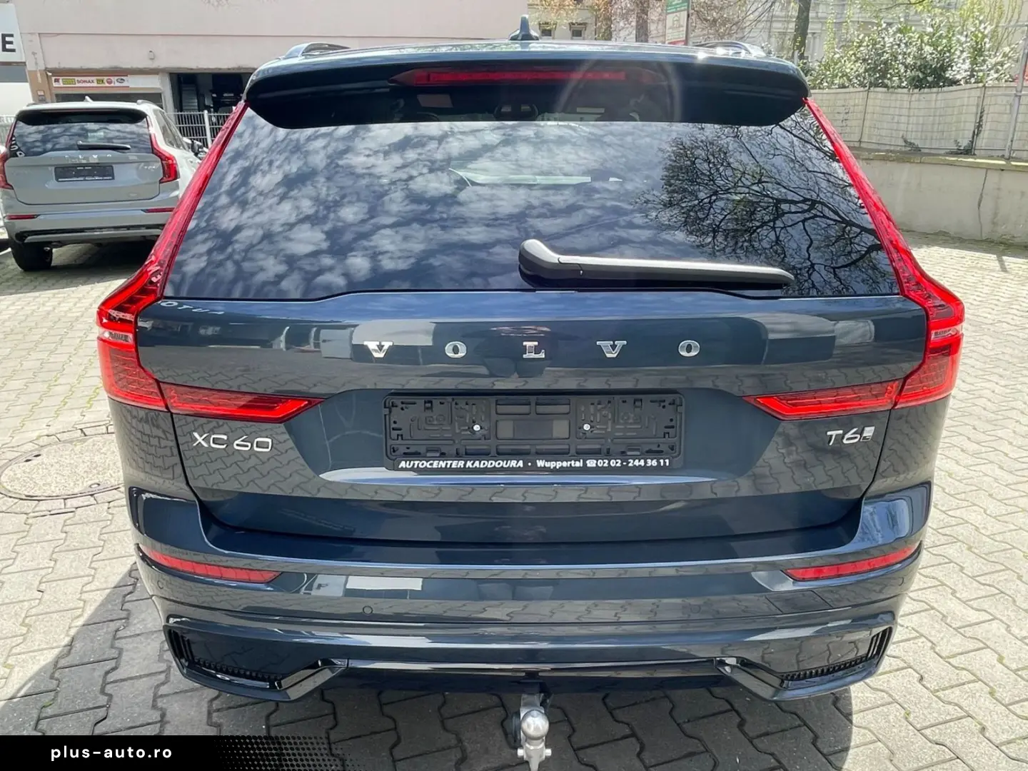 VOLVO XC60 T6 Plus Dark AHK 21