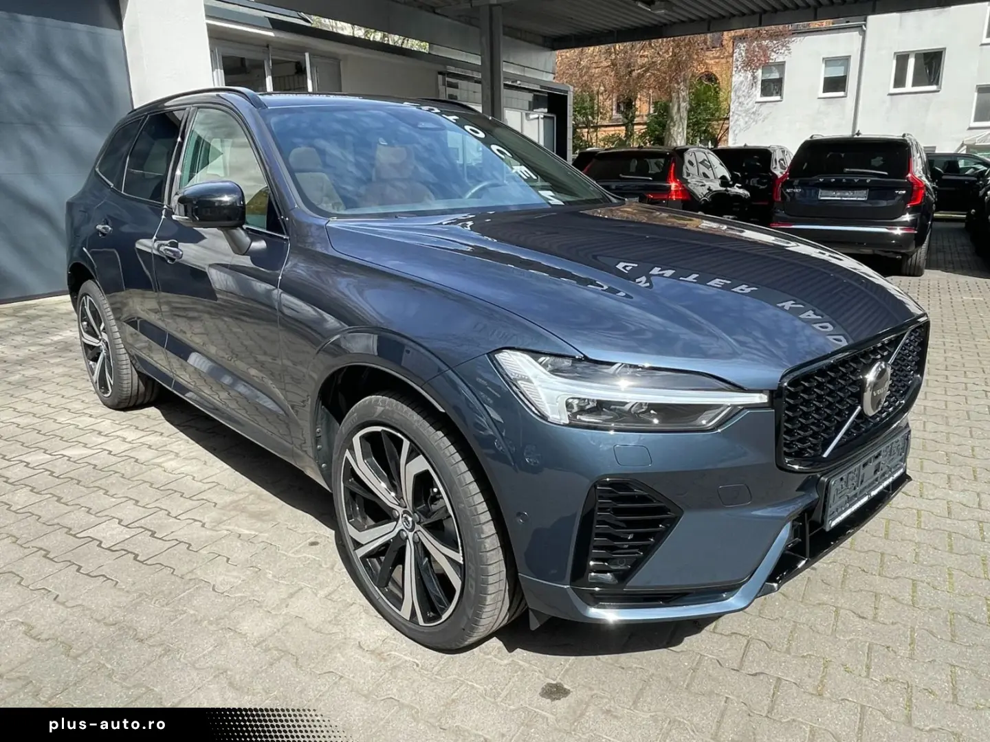 VOLVO XC60 T6 Plus Dark AHK 21