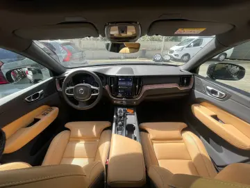 VOLVO XC60 T6 Plus Dark AHK 21