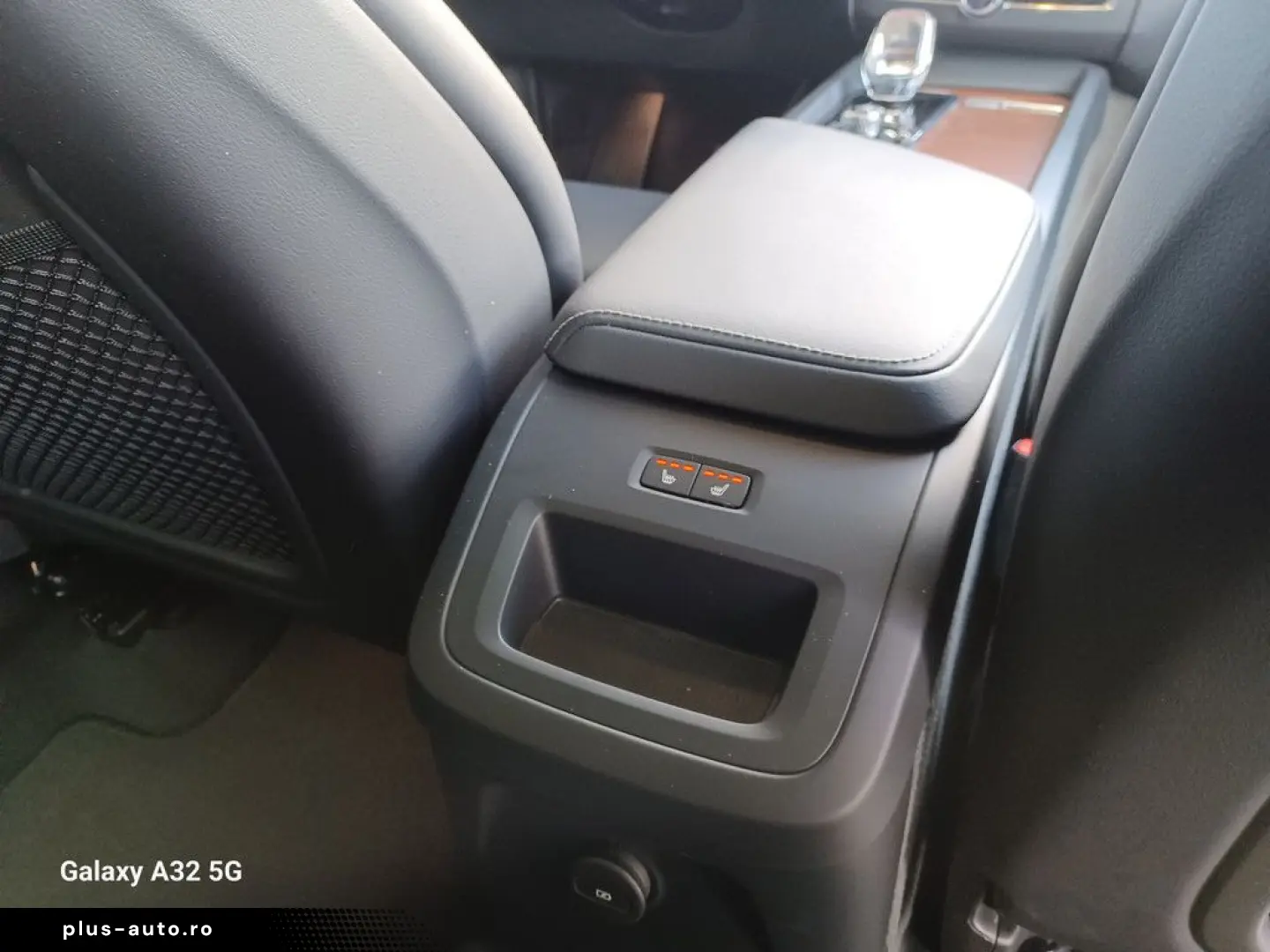 VOLVO XC60 T8 ULTIMATE   Bright 22 Zoll Plug-In Hybrid