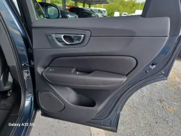 VOLVO XC60 T8 ULTIMATE   Bright 22 Zoll Plug-In Hybrid