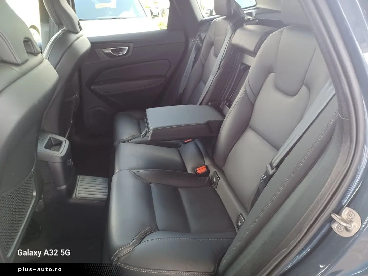 VOLVO XC60 T8 ULTIMATE   Bright 22 Zoll Plug-In Hybrid