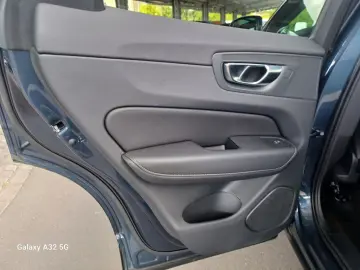 VOLVO XC60 T8 ULTIMATE   Bright 22 Zoll Plug-In Hybrid