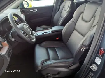 VOLVO XC60 T8 ULTIMATE   Bright 22 Zoll Plug-In Hybrid