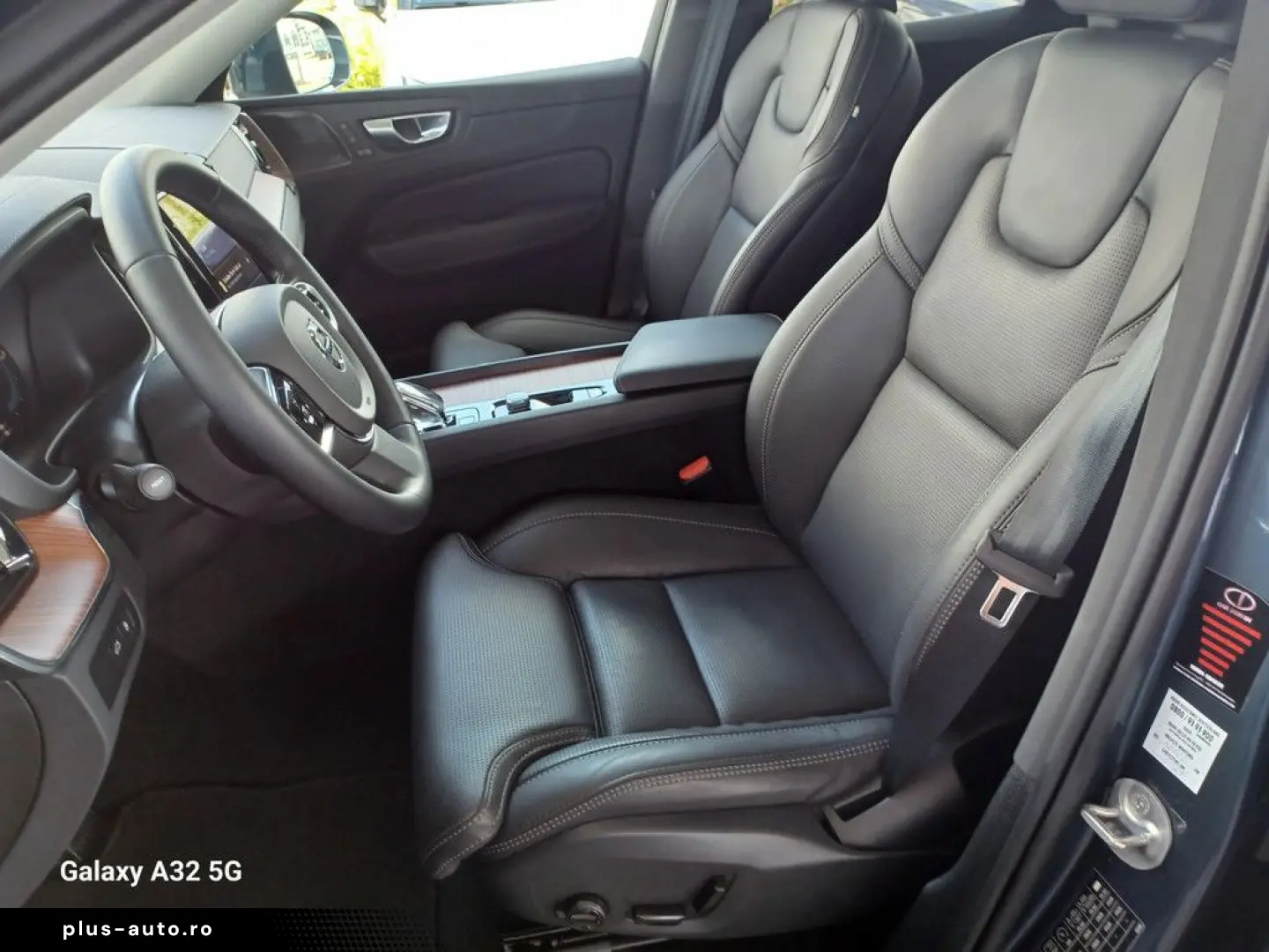 VOLVO XC60 T8 ULTIMATE   Bright 22 Zoll Plug-In Hybrid