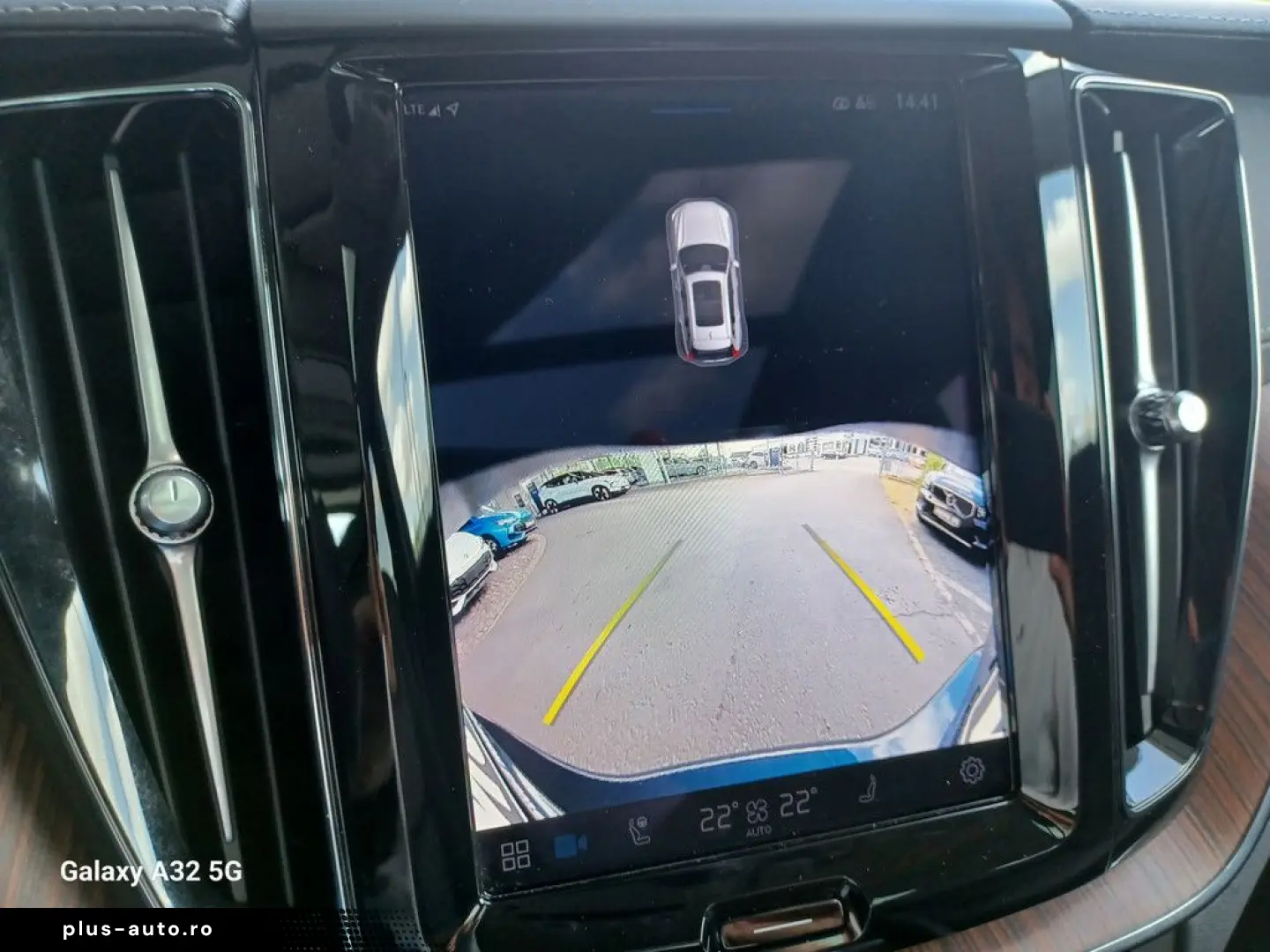 VOLVO XC60 T8 ULTIMATE   Bright 22 Zoll Plug-In Hybrid