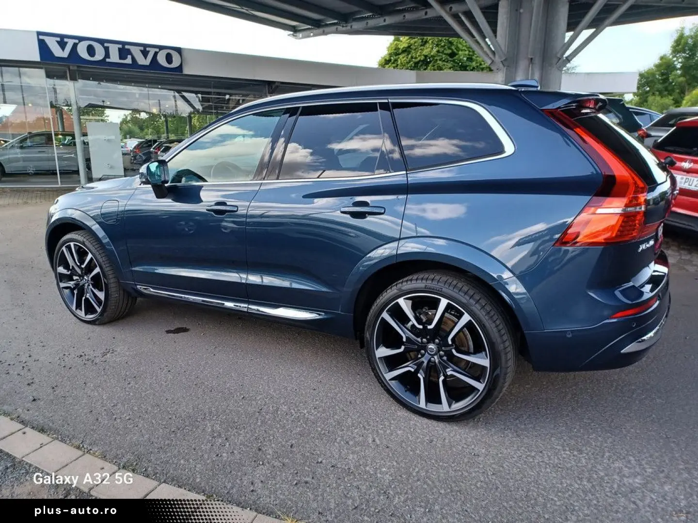 VOLVO XC60 T8 ULTIMATE   Bright 22 Zoll Plug-In Hybrid