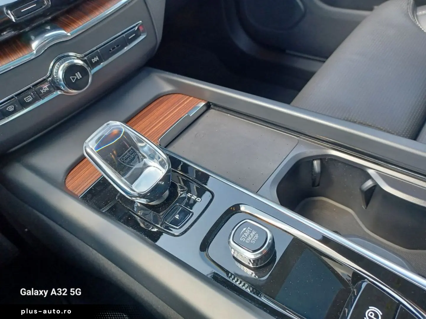 VOLVO XC60 T8 ULTIMATE   Bright 22 Zoll Plug-In Hybrid