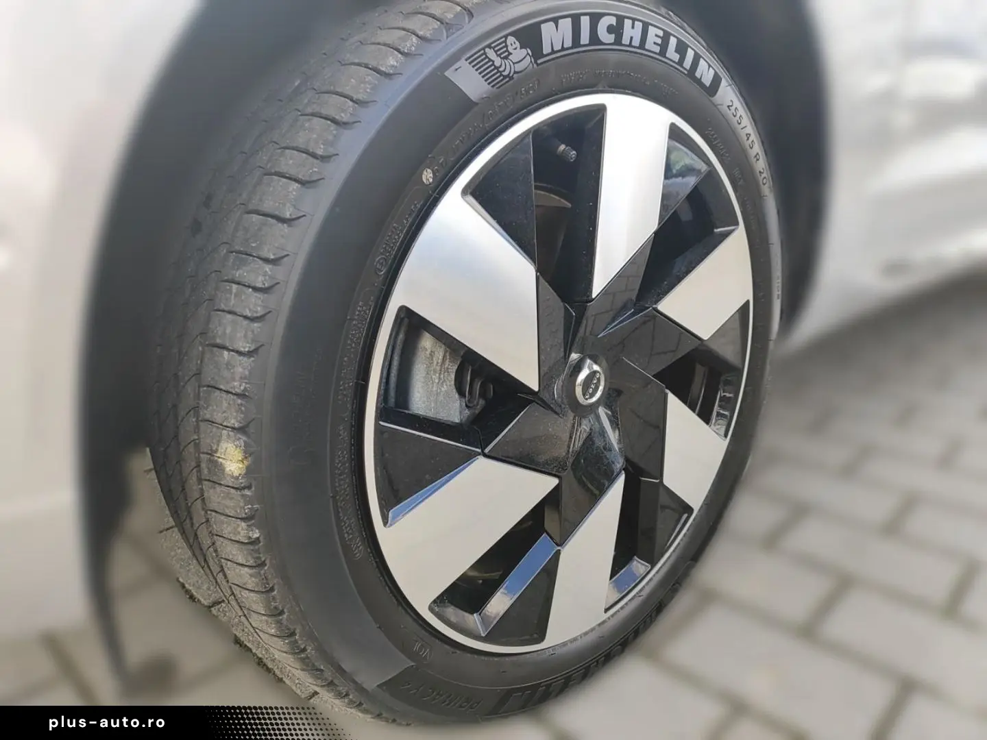 VOLVO XC60 T6 Ultra Bright Plug-In Hybrid AWD