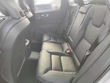 VOLVO XC60 T6 Ultra Bright Plug-In Hybrid AWD