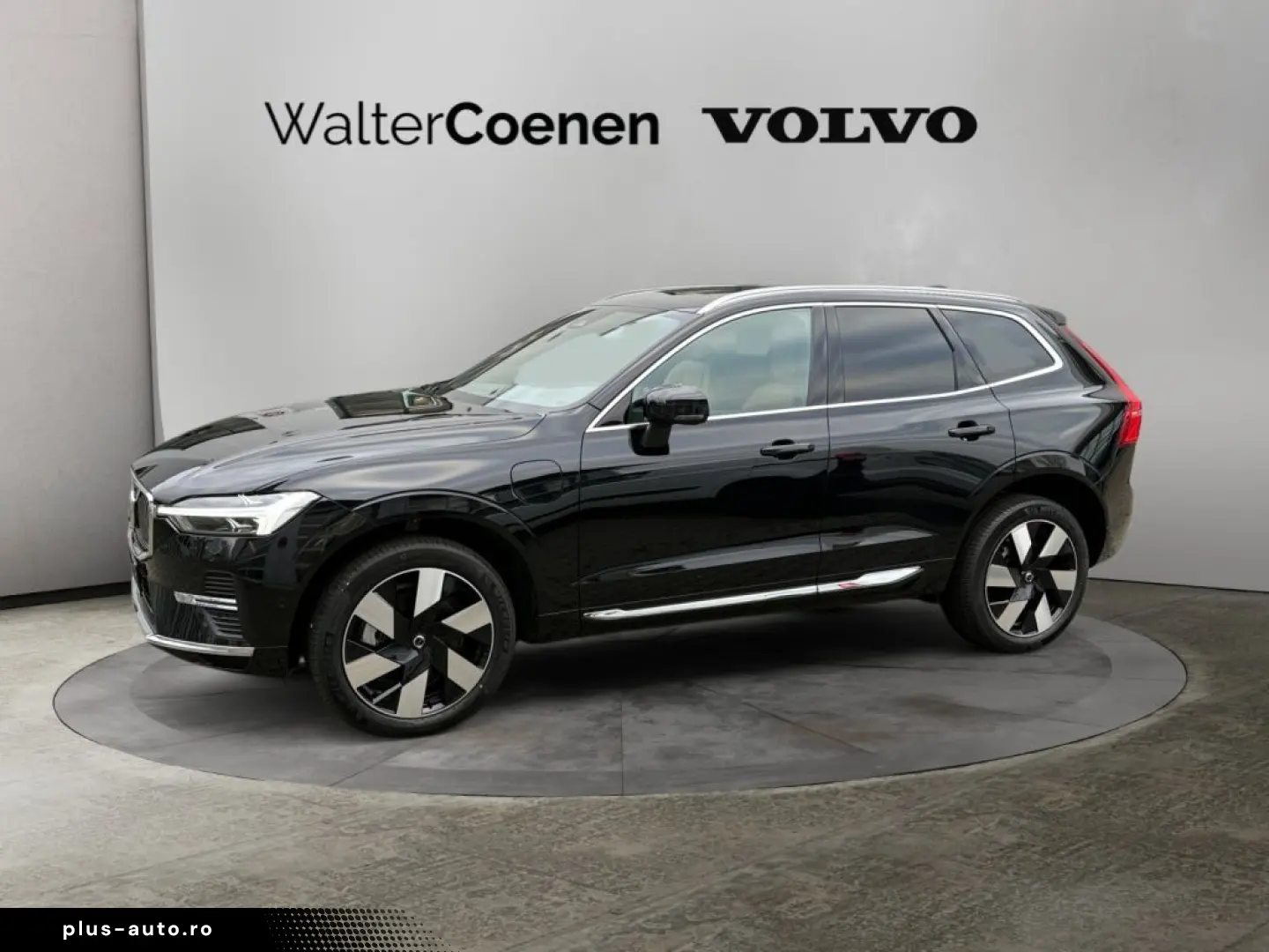 VOLVO XC60 T6 AWD Plug-in Hybrid Plus Bright Adaptives
