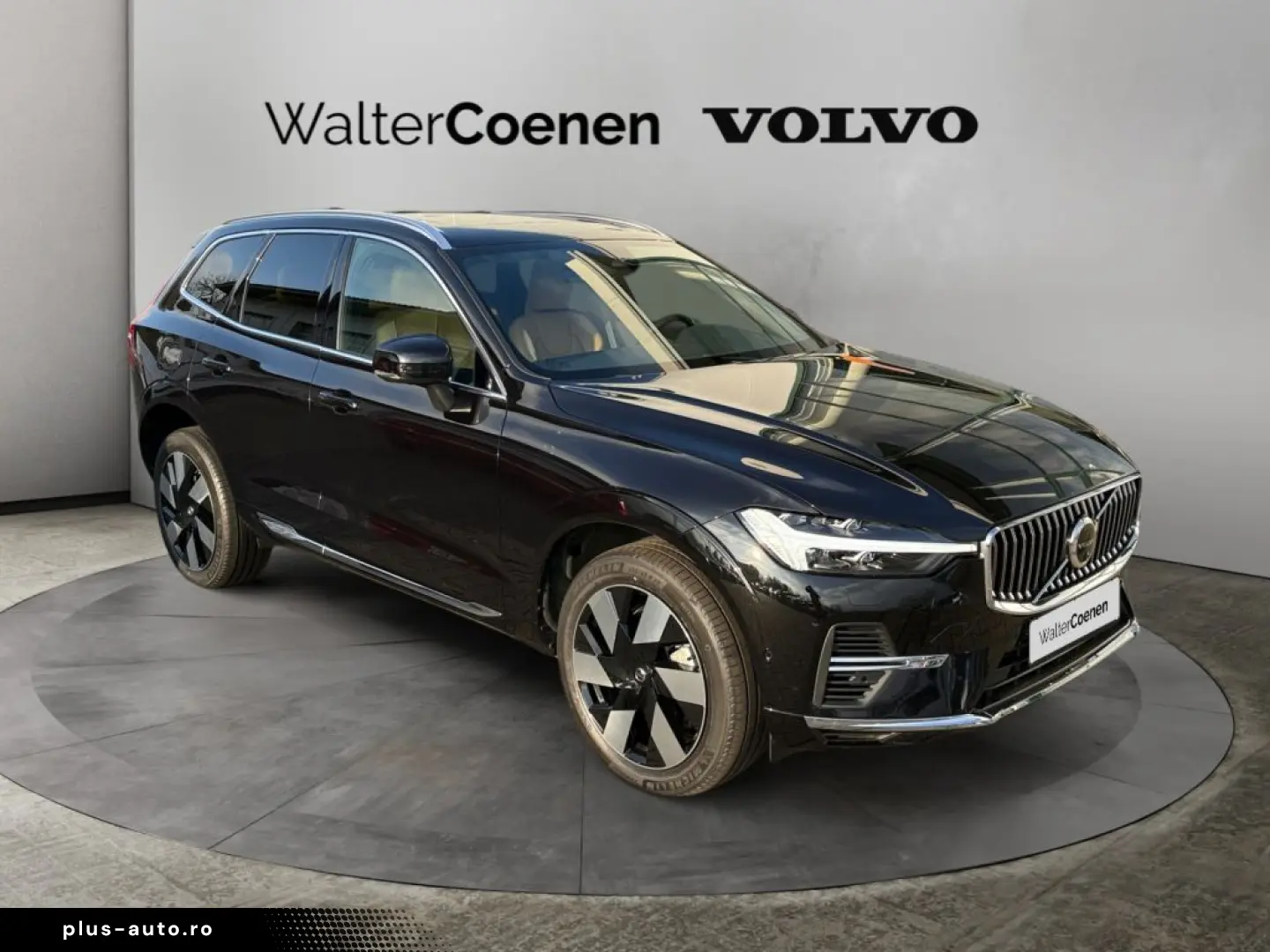 VOLVO XC60 T6 AWD Plug-in Hybrid Plus Bright Adaptives