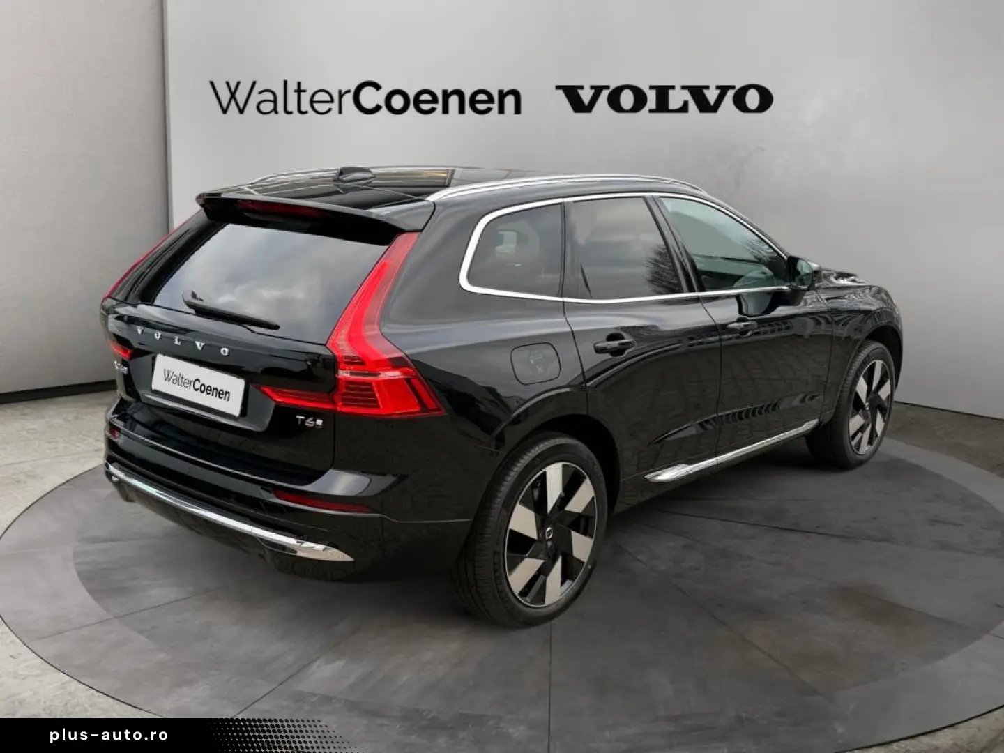 VOLVO XC60 T6 AWD Plug-in Hybrid Plus Bright Adaptives