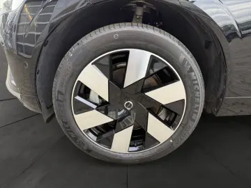 VOLVO XC60 T6 AWD Plug-in Hybrid Plus Bright Adaptives