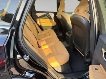 VOLVO XC60 T6 AWD Plug-in Hybrid Plus Bright Adaptives