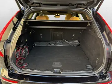 VOLVO XC60 T6 AWD Plug-in Hybrid Plus Bright Adaptives