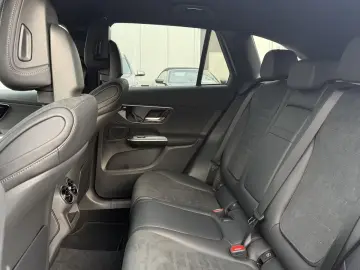 Mercedes-Benz GLC200 AMG Line LED Navi Kamera PDC