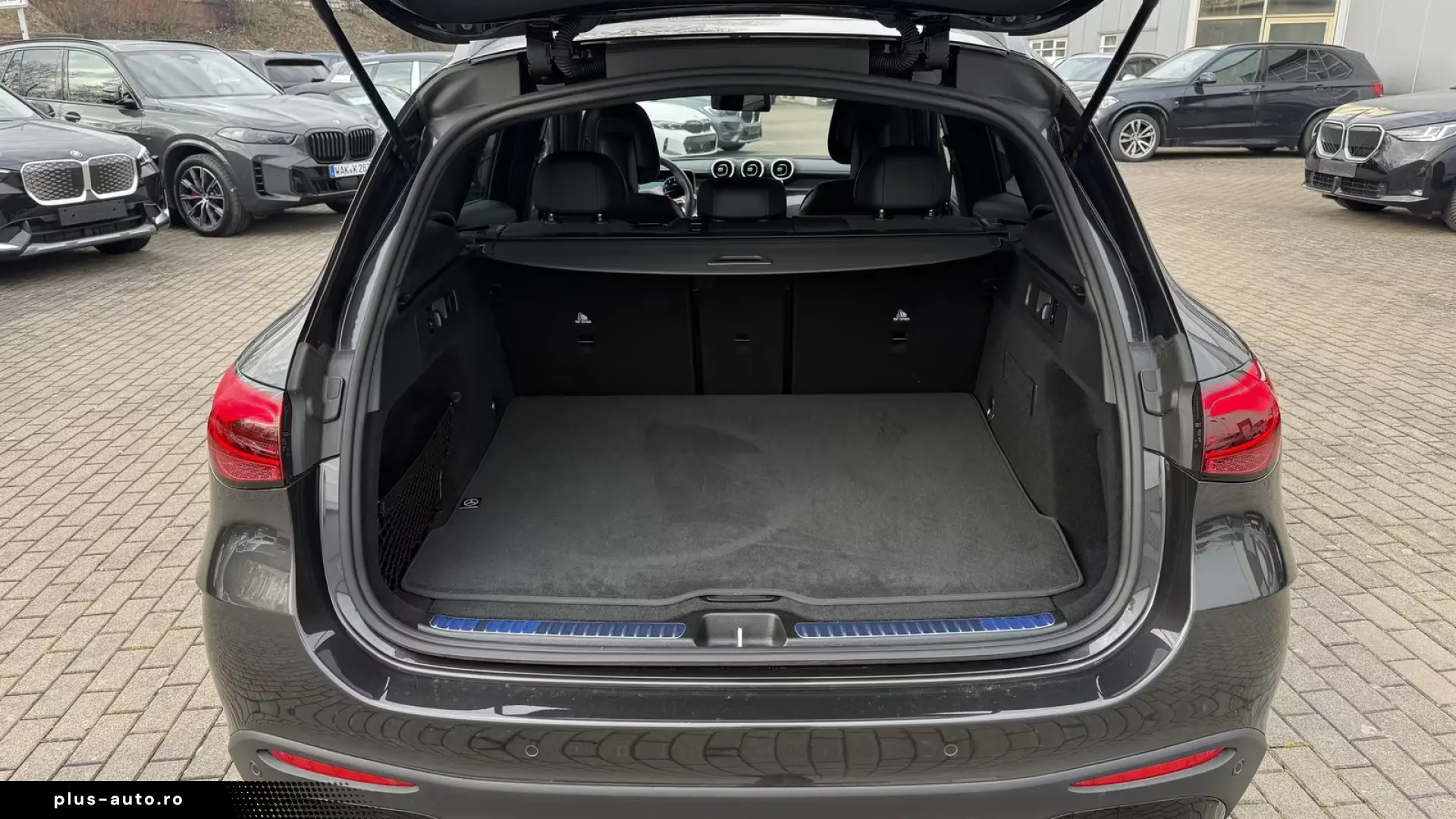 Mercedes-Benz GLC200 AMG Line LED Navi Kamera PDC