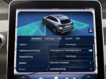Mercedes-Benz GLC200 AMG Line LED Navi Kamera PDC