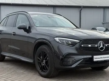 Mercedes-Benz GLC200 AMG Line LED Navi Kamera PDC