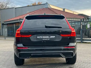 VOLVO XC60 T8 Plus Black Edition  HEAD UP HK LED PANO