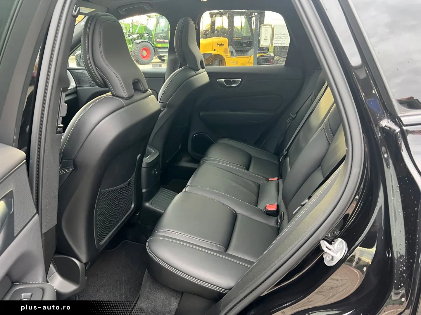 VOLVO XC60 T8 Plus Black Edition  HEAD UP HK LED PANO